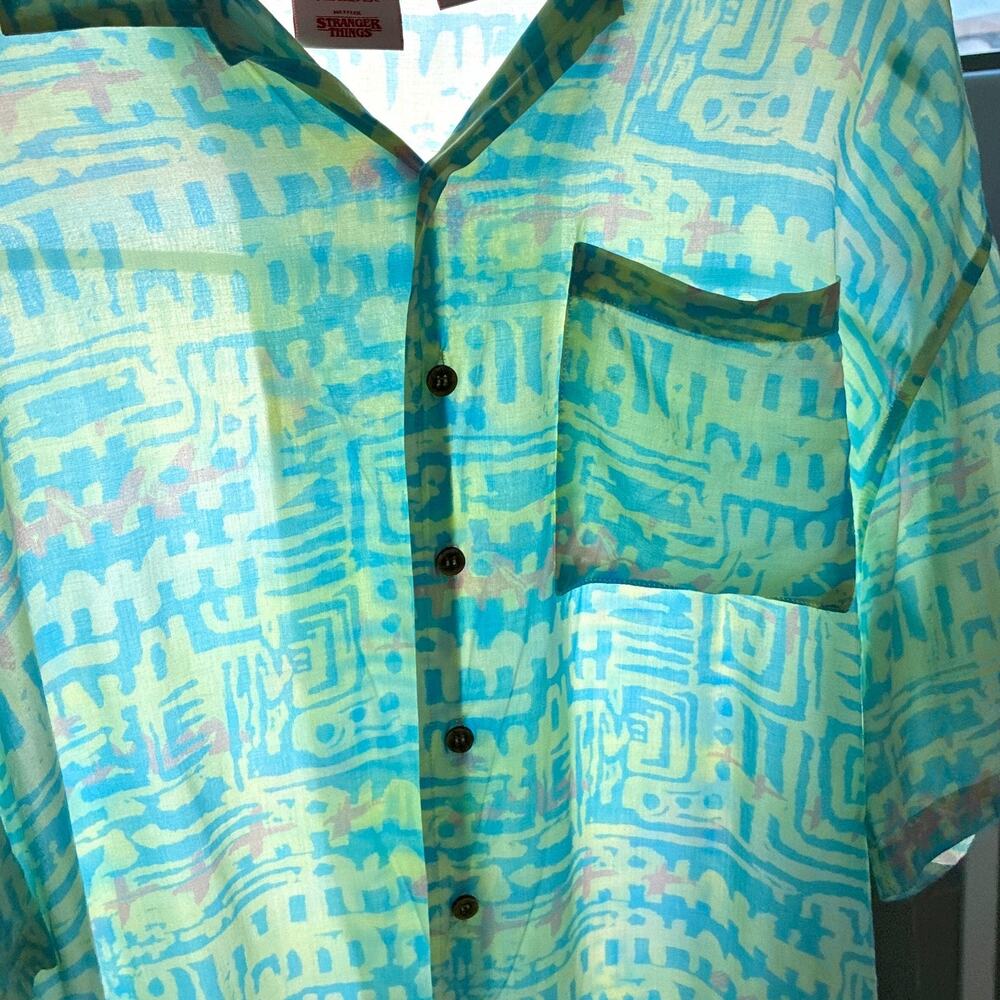 Quiksilver x Stranger Things Hawaiian Shirt Mens M The Argyle Surfer Boy 80s - Picture 5 of 8
